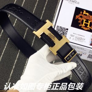 默认列表微信朋友圈动态商城三列图集