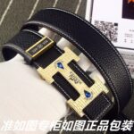 默认列表微信朋友圈动态商城三列图集