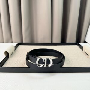 weigou_269586_0_d904591f38 Dior 24早春新款 C D搭扣黄铜腰带扣,小牛皮腰带 经典永存 2.0cm /