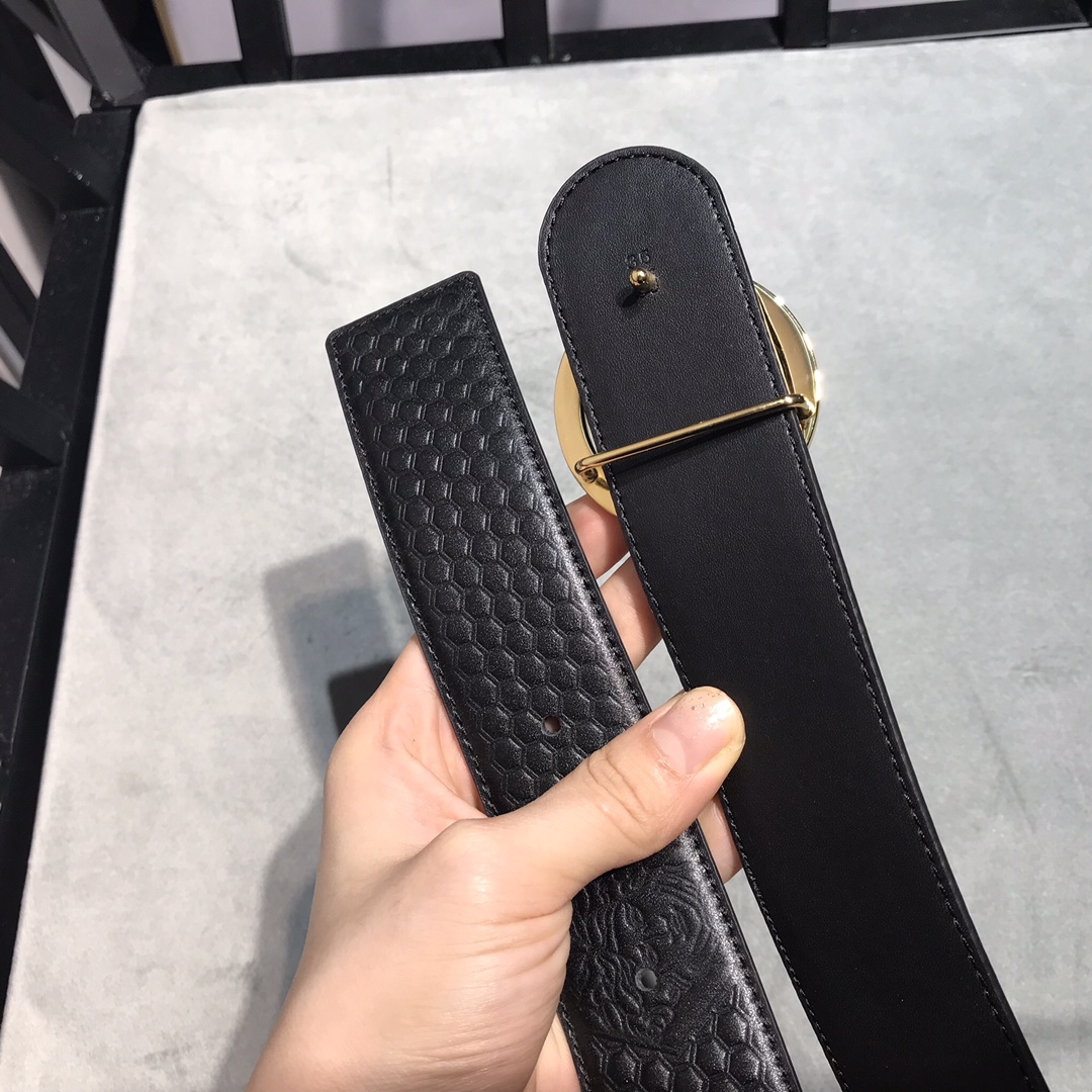 P120 范思哲、38mm专柜品质 官网同步 精美扣、牛皮🐂！手感极佳 上身效果棒 商务休闲 码数齐全配原版包装 /