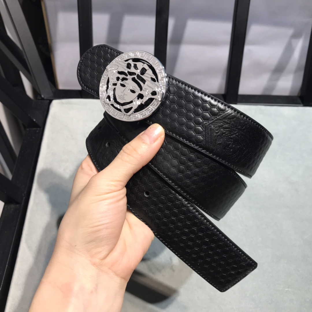 P120 范思哲、38mm专柜品质 官网同步 精美扣、牛皮🐂！手感极佳 上身效果棒 商务休闲 码数齐全配原版包装 /