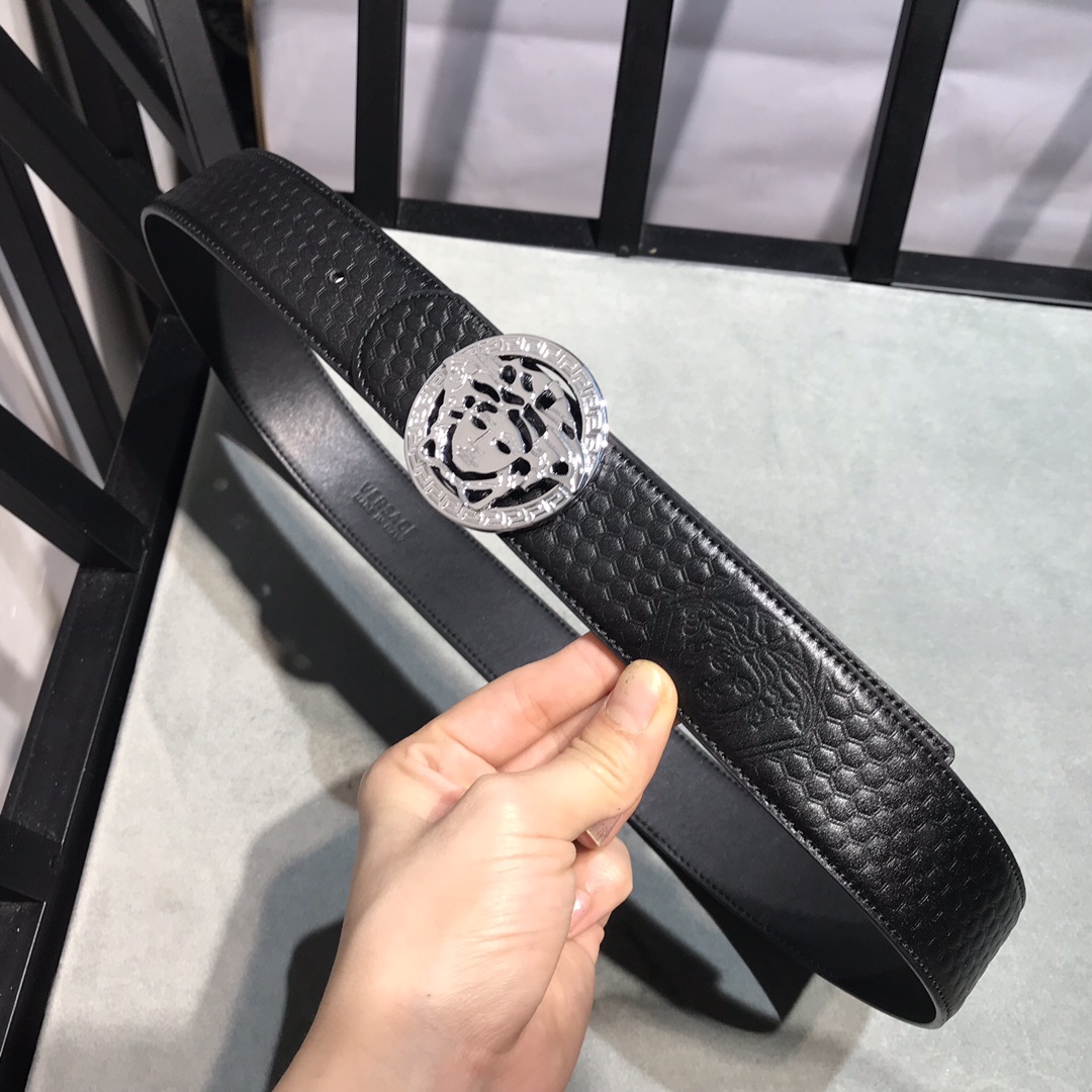 P120 范思哲、38mm专柜品质 官网同步 精美扣、牛皮🐂！手感极佳 上身效果棒 商务休闲 码数齐全配原版包装 /