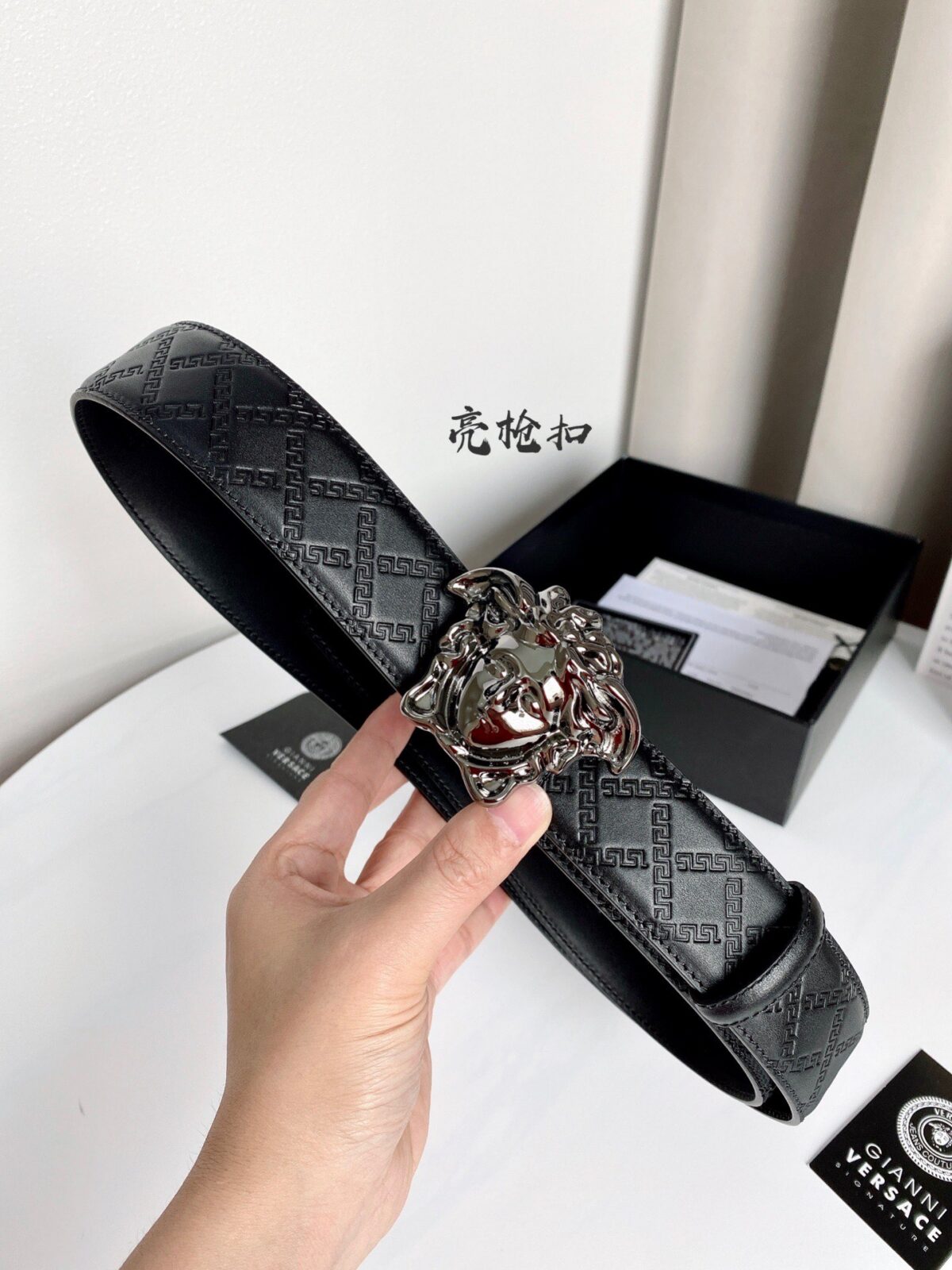 🆕品牌:路易威登 P120 🆕尺寸:39mm 正品尺寸 🆕五金材质:专柜精品钢扣，真空电镀，工艺精细 🆕带身材质:天然磨砂皮原单面料、质感超赞，手感柔软，对版车线，对版线色 /