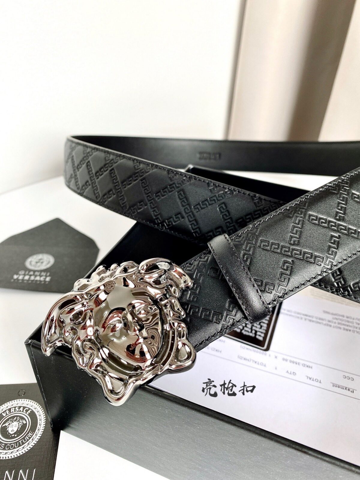 🆕品牌:路易威登 P120 🆕尺寸:39mm 正品尺寸 🆕五金材质:专柜精品钢扣，真空电镀，工艺精细 🆕带身材质:天然磨砂皮原单面料、质感超赞，手感柔软，对版车线，对版线色 /