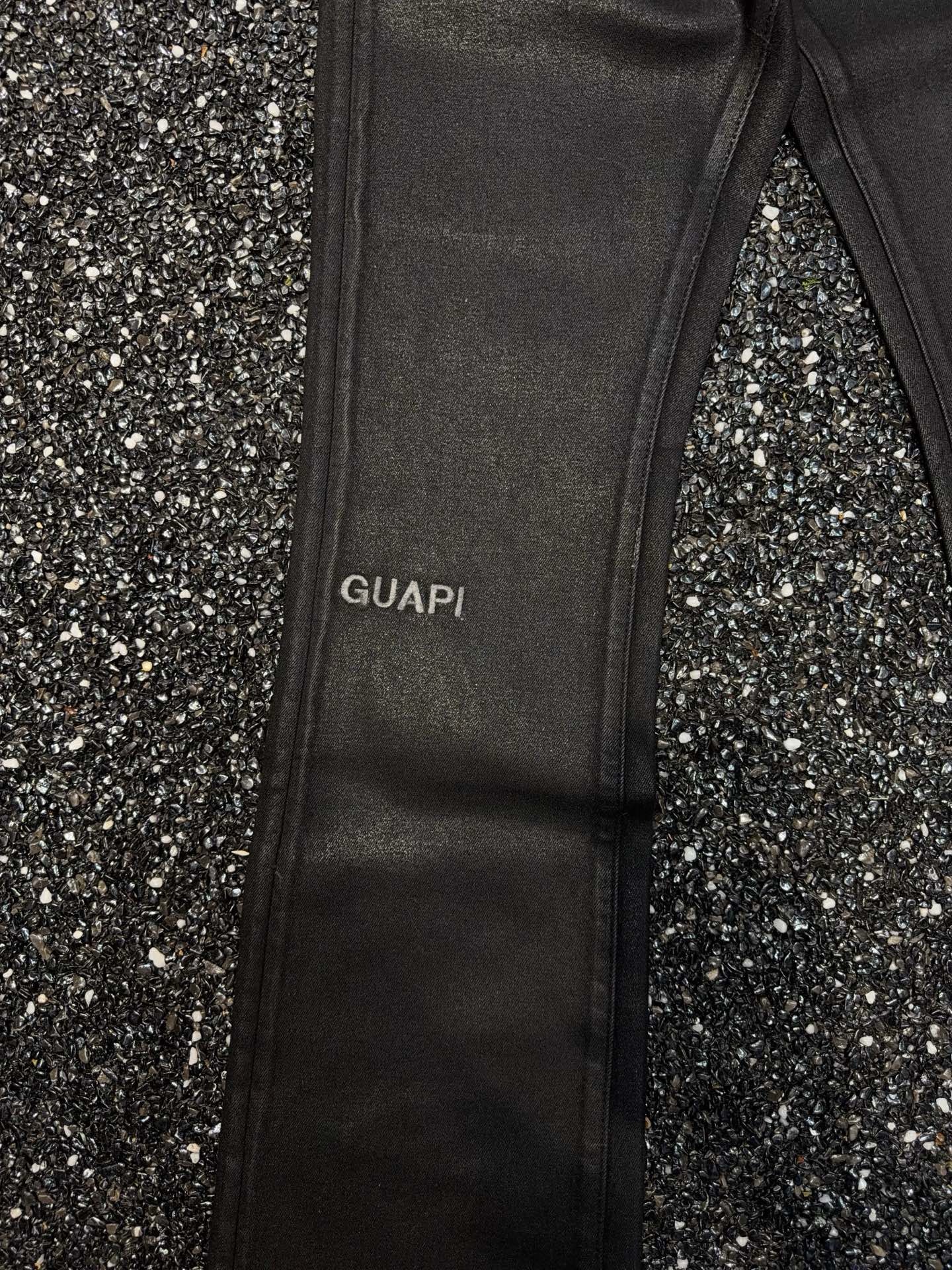 G8359
