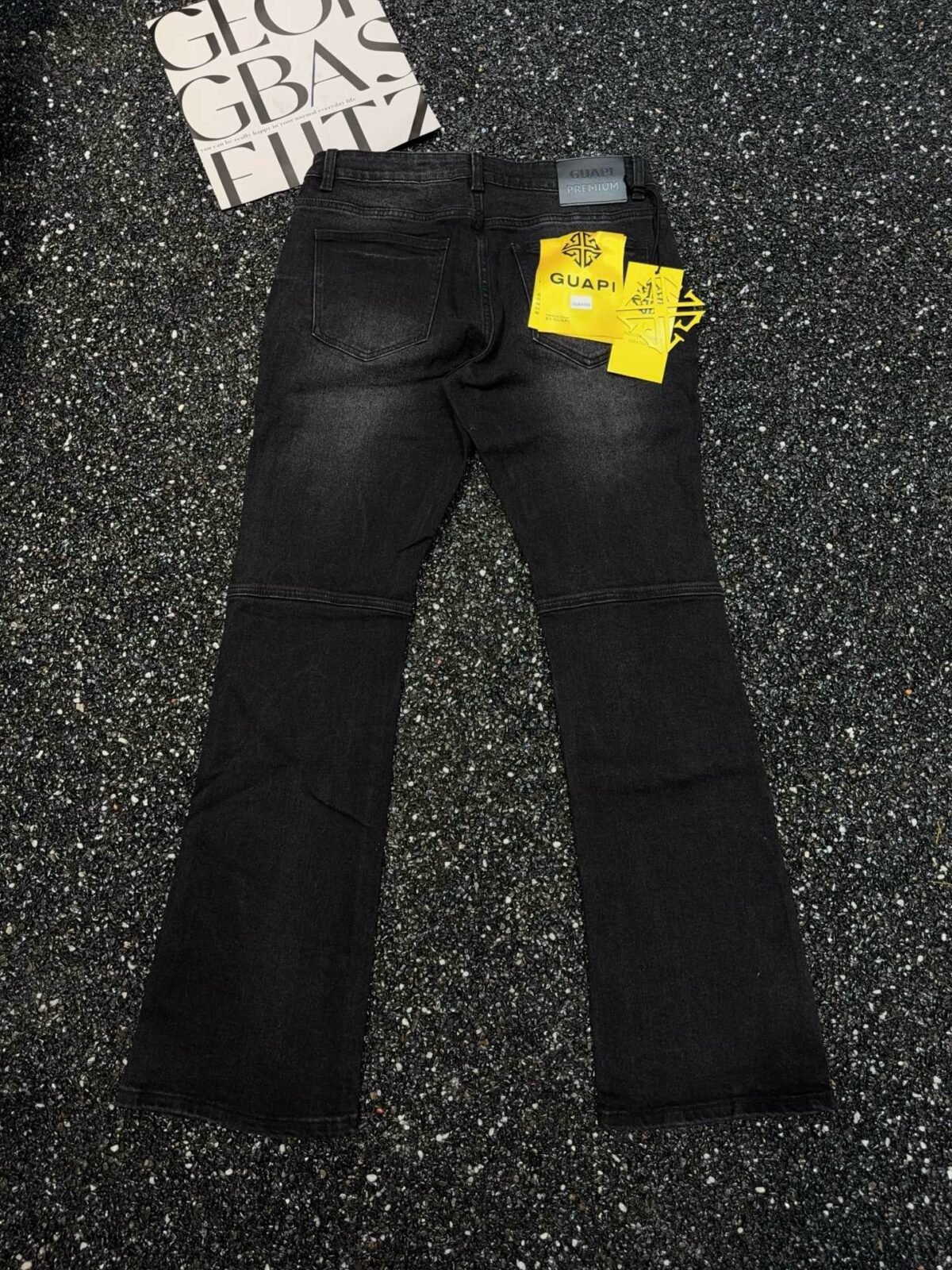 g8516
