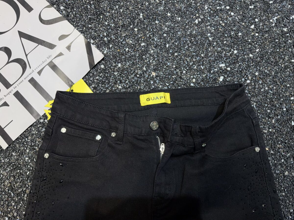 G8571