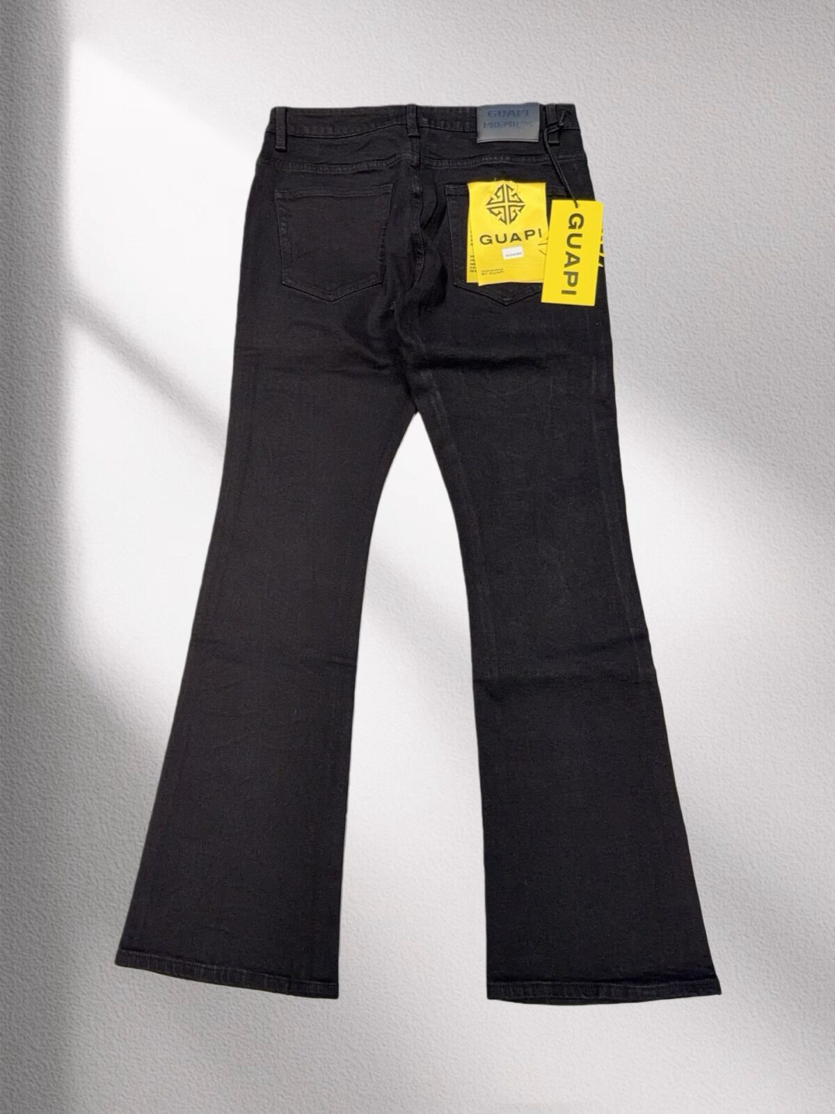 G8565
