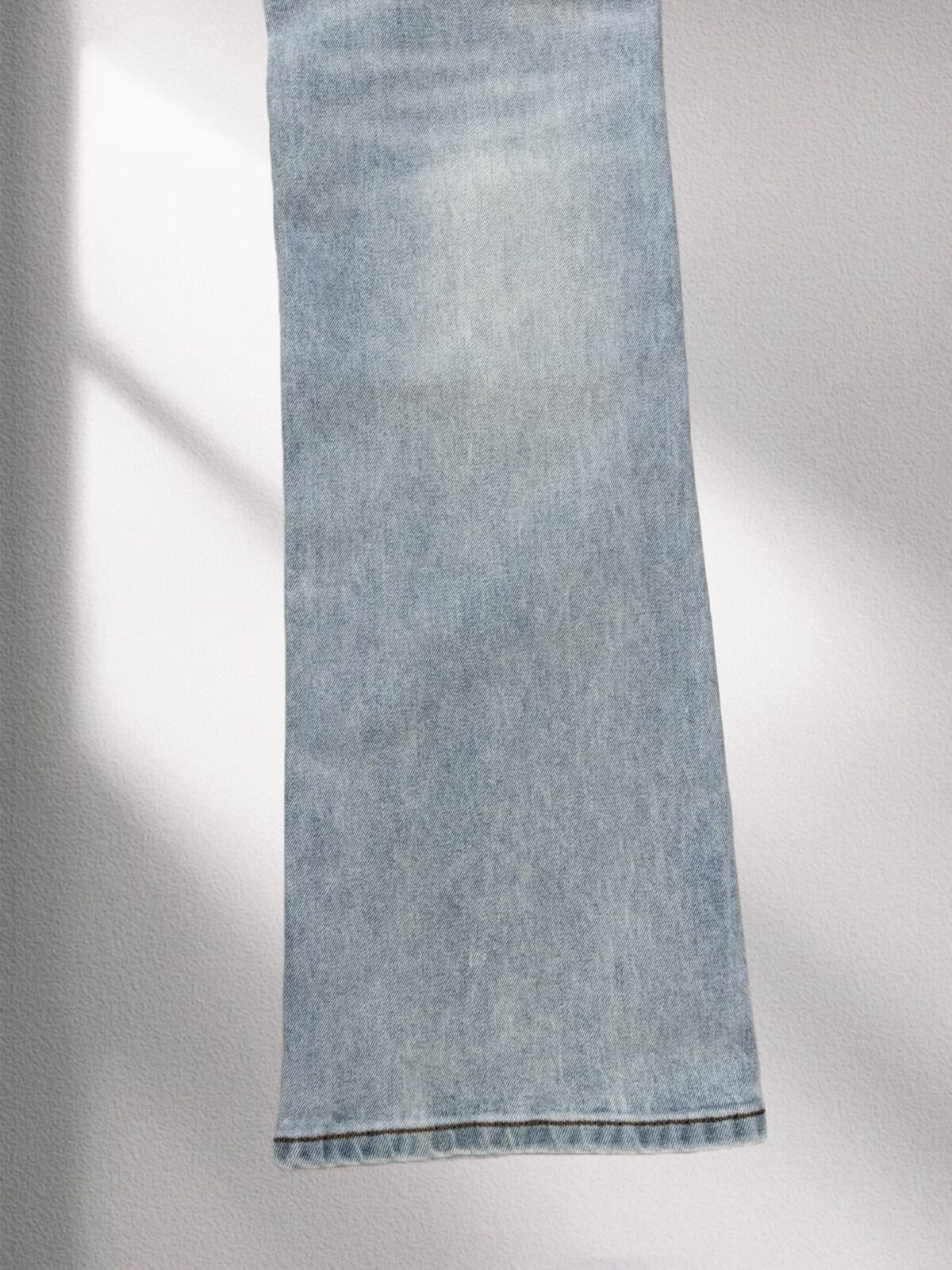 G8363