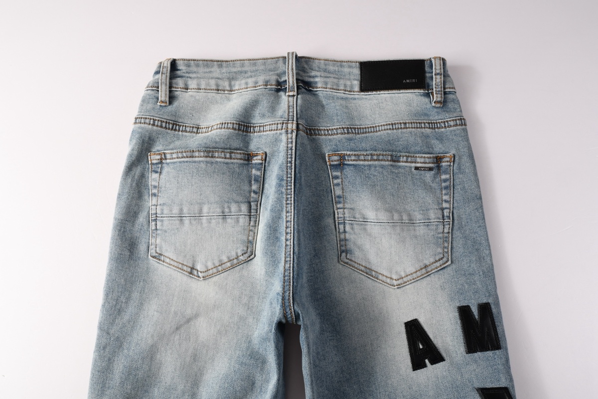 AM 8921