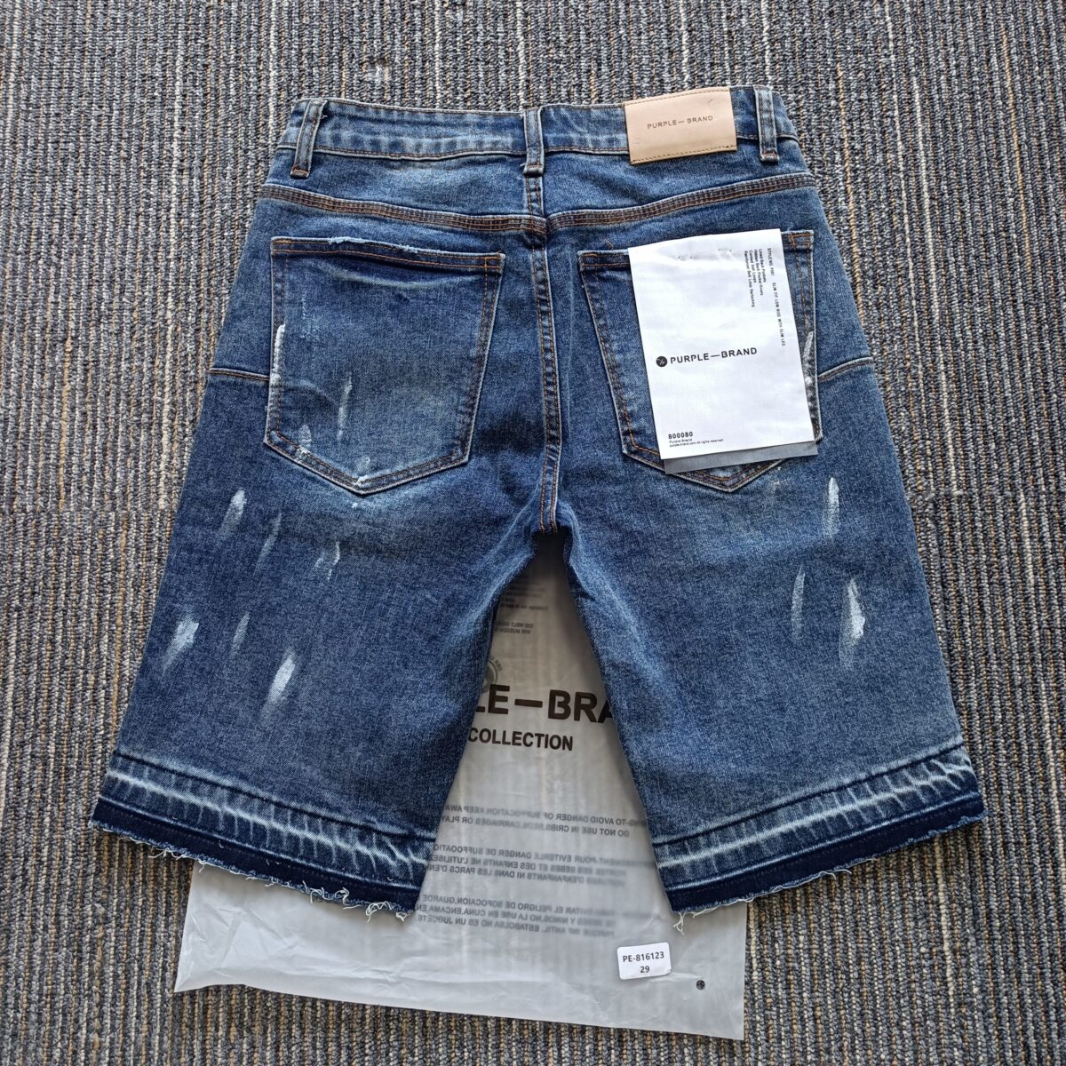 816123