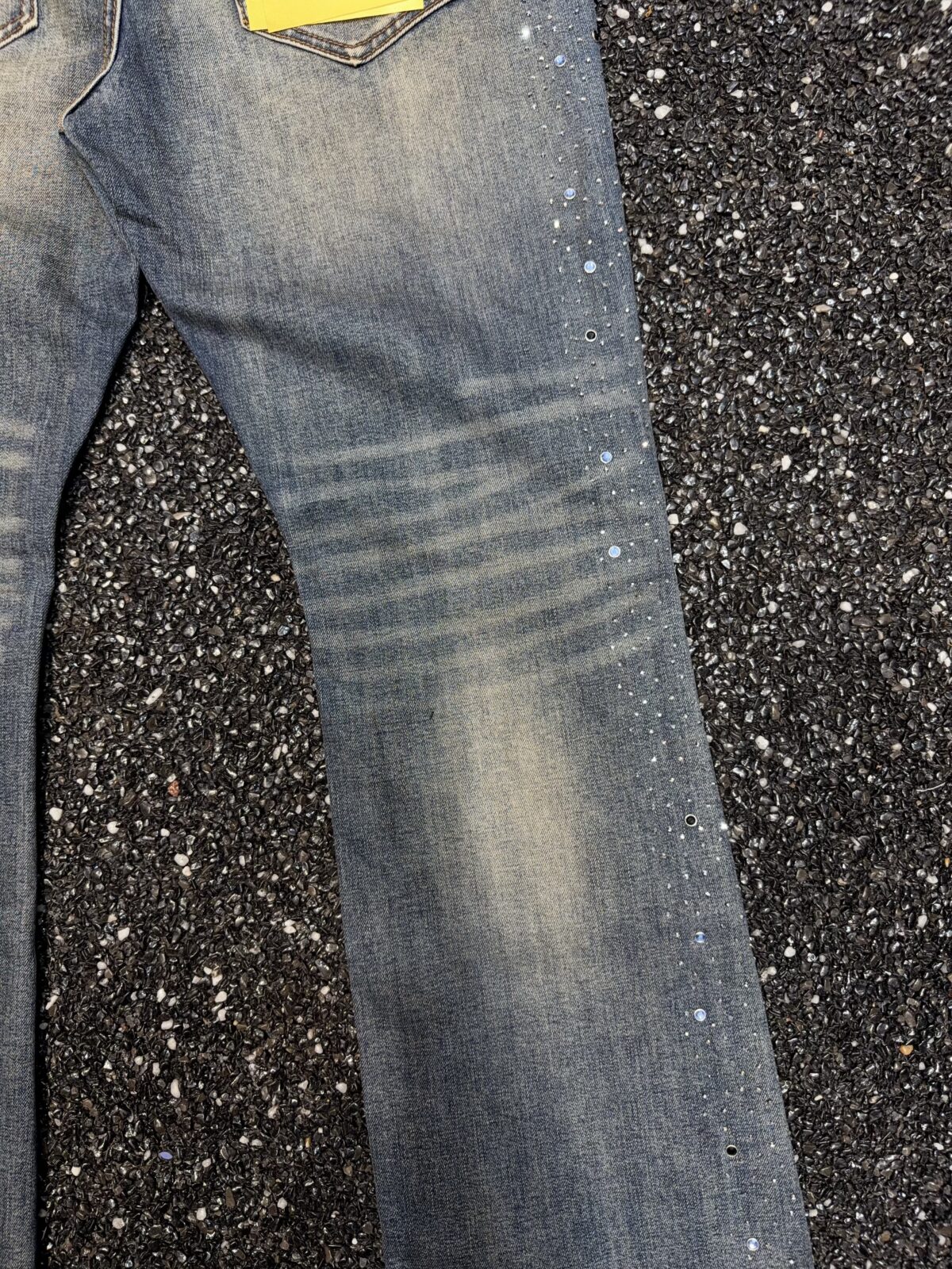 G8566