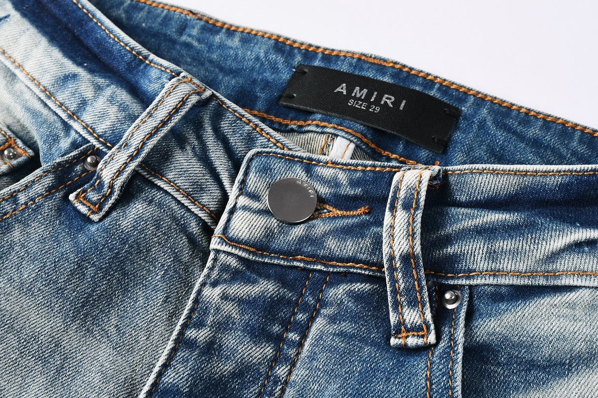 AM8934