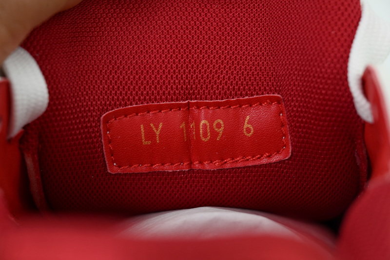 【EA0GZ】白红皮 LV板鞋 Louis Vuitton White red skin 时尚板鞋