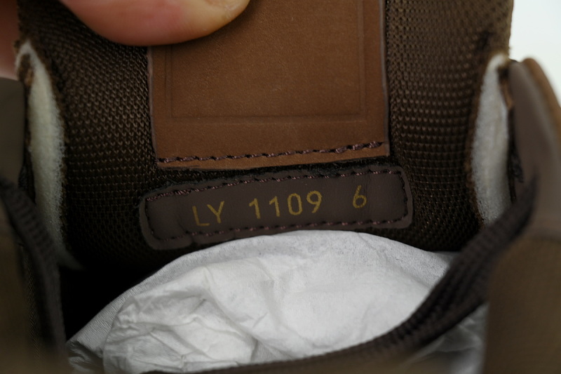 【EA0GZ】深棕吊牌 LV板鞋 Louis Vuitton dark brown 时尚板鞋