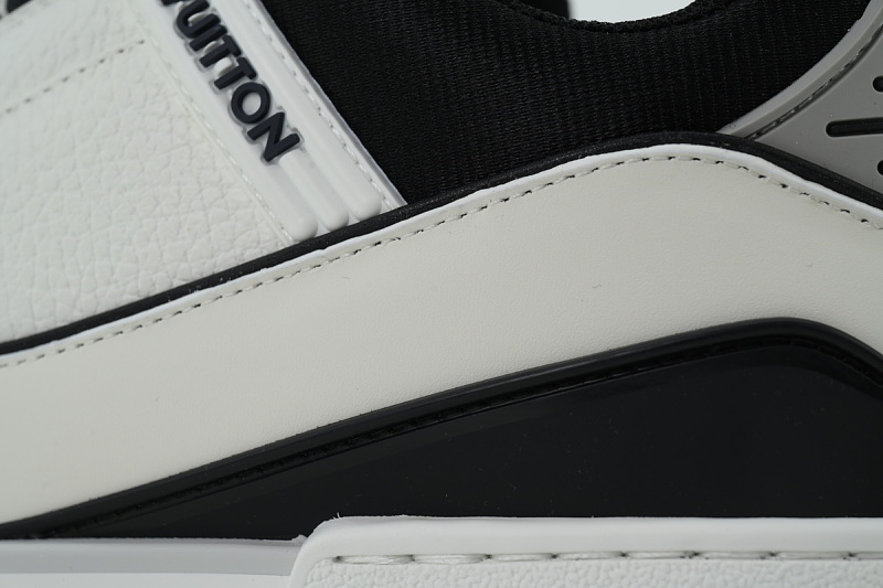 yupoo_286666_6ec16b0b.jpg 【EA0GZ】黑白皮 LV板鞋 Louis Vuitton Black and white leather 时尚板鞋