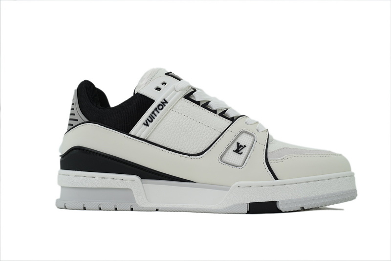 yupoo_286666_ad69cd81.jpg 【EA0GZ】黑白皮 LV板鞋 Louis Vuitton Black and white leather 时尚板鞋