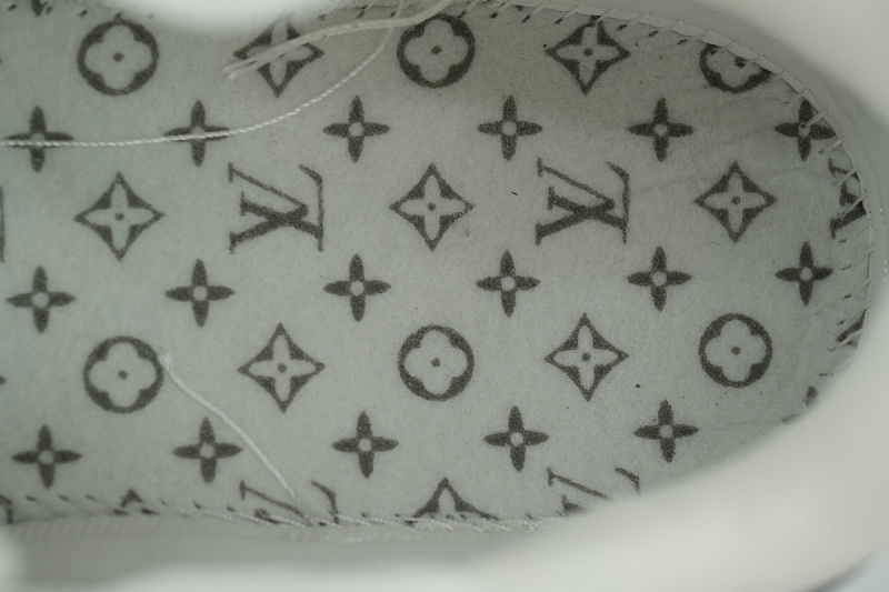yupoo_286690_b91bc476.jpg 【EA0GZ】漆皮蓝 LV板鞋 Louis Vuitton Lacquer blue 时尚板鞋