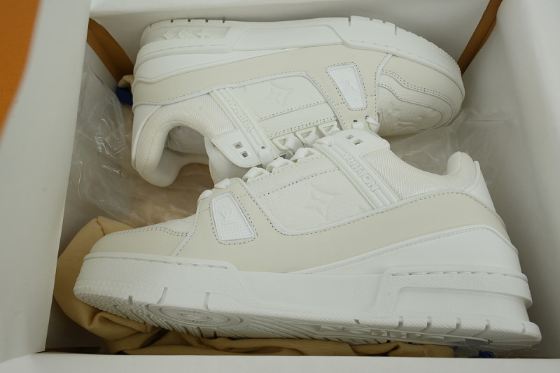 yupoo_286782_67ecfa5a.jpg 【EA0GZ】白武士 LV板鞋 Louis Vuitton White Knight 时尚板鞋