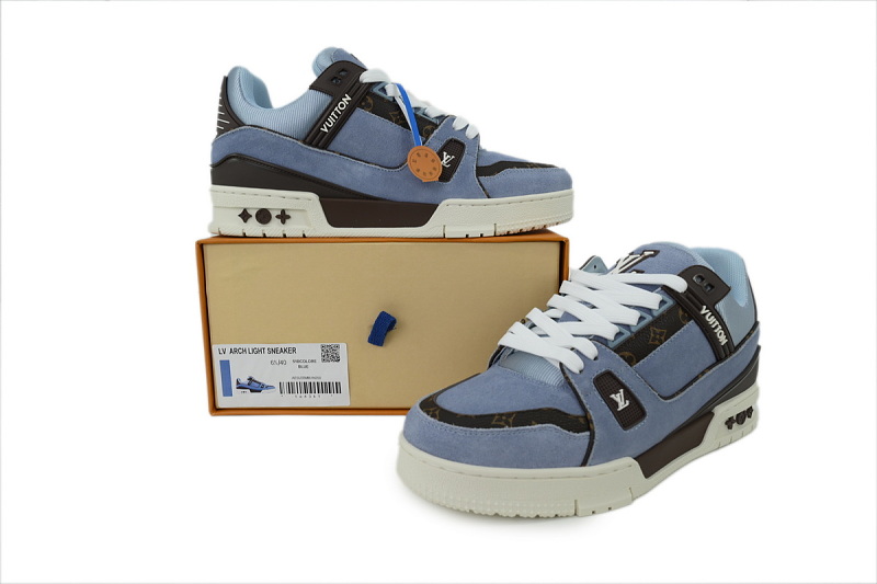 yupoo_286830_207ccbff.jpg 【EA0GZ】磨砂蓝色 LV板鞋 Louis Vuitton Matte Blue 时尚板鞋