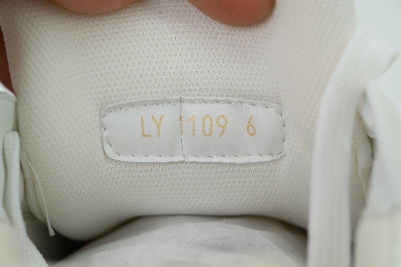 yupoo_286854_3cf75b1b.jpg 【EA0GZ】白杏色 LV板鞋 Louis Vuitton Blanchedalmond 时尚板鞋