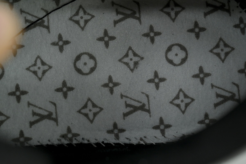 yupoo_286921_c37dae95.jpg 【EA0GZ】黑老花 LV板鞋 Louis Vuitton Black Old Flower 时尚板鞋