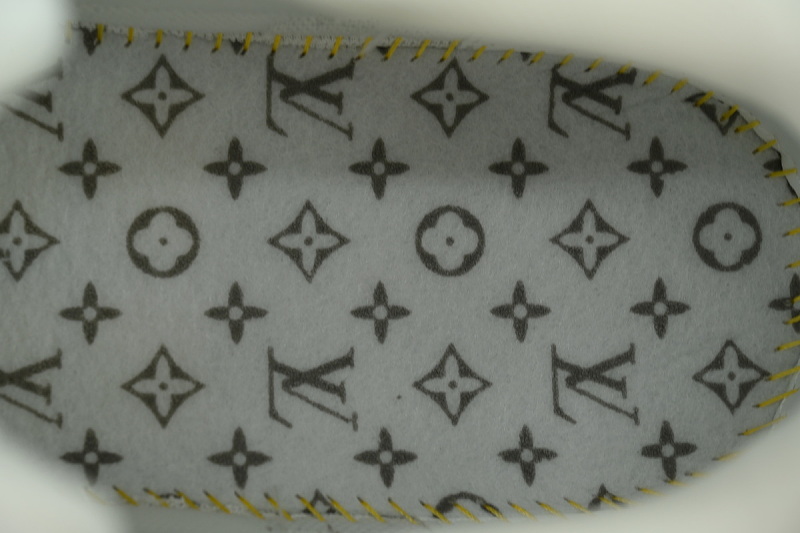 yupoo_286940_076a2013.jpg 【EA0GZ】漆皮棕 LV板鞋 Louis Vuitton Lacquer brown 时尚板鞋