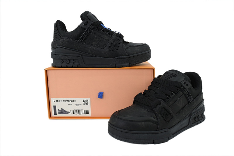 【EA0GZ】全黑水印 LV板鞋  Louis Vuitton All black watermark 时尚板鞋