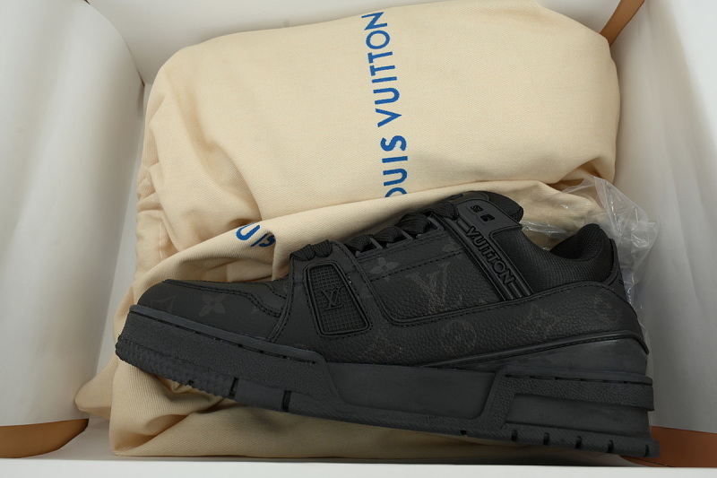 【EA0GZ】全黑水印 LV板鞋  Louis Vuitton All black watermark 时尚板鞋