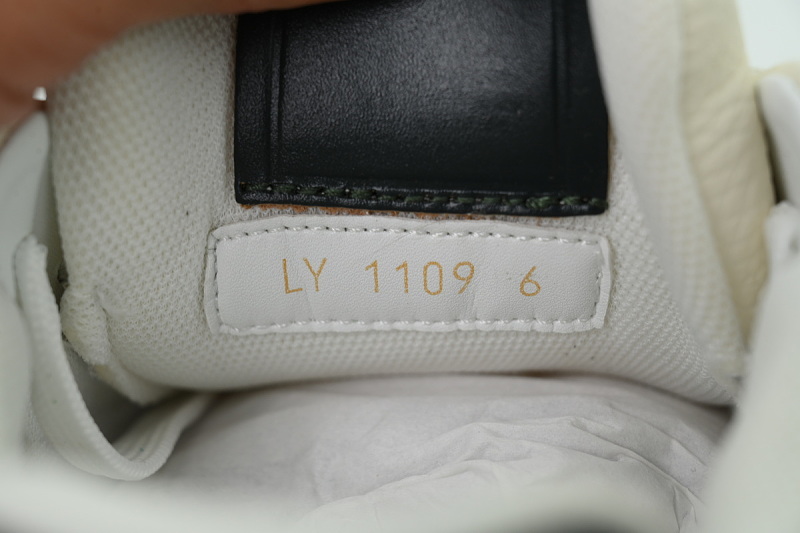 【EA0GZ】白绿 LV板鞋  Louis Vuitton white-green 时尚板鞋