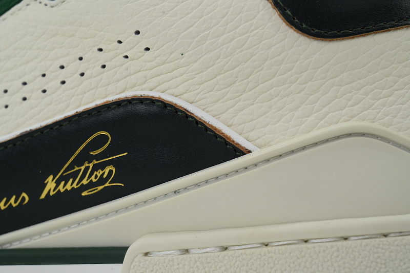 【EA0GZ】白绿 LV板鞋  Louis Vuitton white-green 时尚板鞋