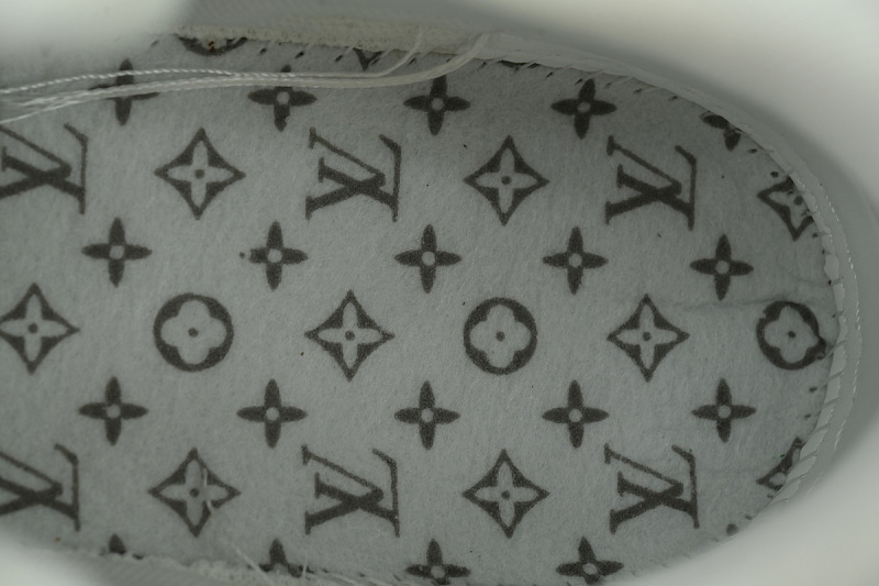 【EA0GZ】白绿 LV板鞋  Louis Vuitton white-green 时尚板鞋