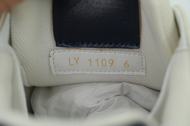 【EA0GZ】白蓝 LV板鞋  Louis Vuitton White-blue 时尚板鞋