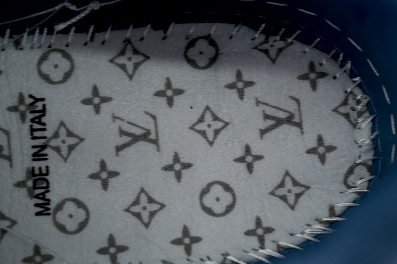 【EA0ET】新白蓝 LV板鞋 Louis Vuitton New White Blue 时尚板鞋