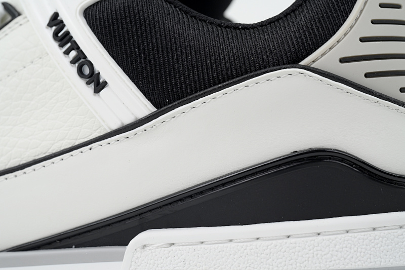 【EA0ET】新黑白 LV板鞋 Louis Vuitton New Black And White 时尚板鞋
