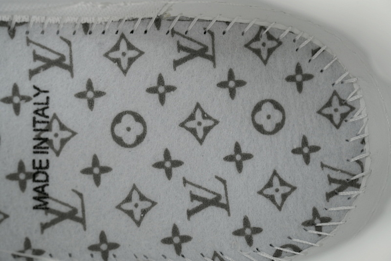【EA0ET】白绿铆钉 LV板鞋 Louis Vuitton White Green Rivets 时尚板鞋