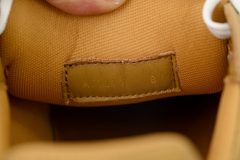 【EA0ET】棕皮白底 LV板鞋 LOUIS VUITTON Brown Skin With White Background