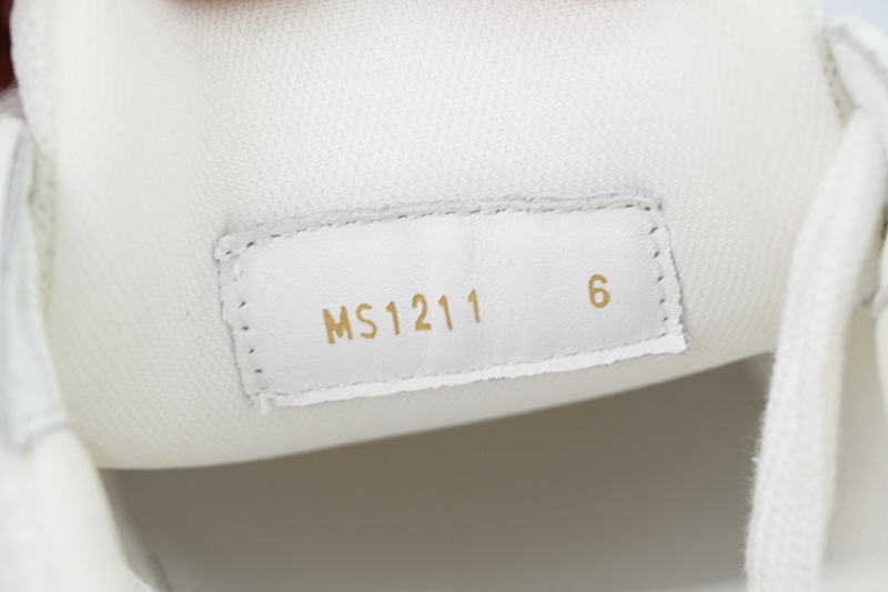 yupoo_287494_6aff2c80.jpg 【EA0ET】米色 LV板鞋 Louis Vuitton Beige 时尚板鞋