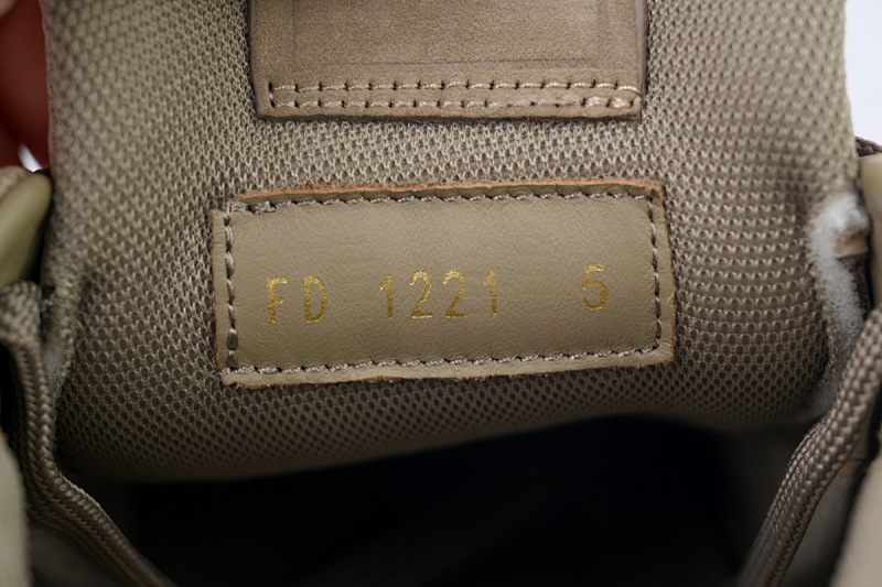 【EA0ET】褐色小压花 LV板鞋  Louis Vuitton Brown Small Embossing 时尚板鞋
