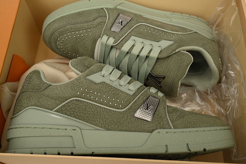 【EA0ET】绿铆钉 LV板鞋 Louis Vuitton Trainer Green 时尚板鞋