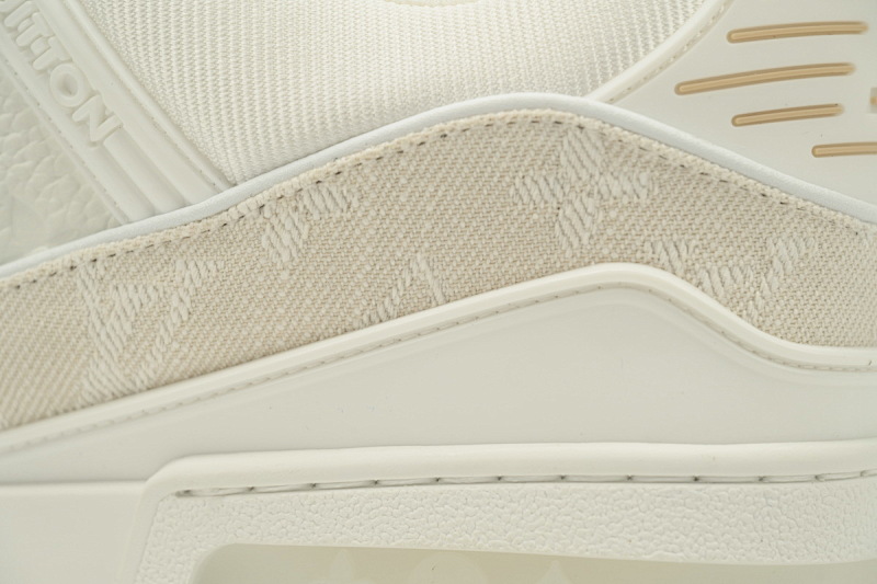 【EA0ET】杏色牛仔压花 LV板鞋 Louis Vuitton Trainer Apricot 时尚板鞋