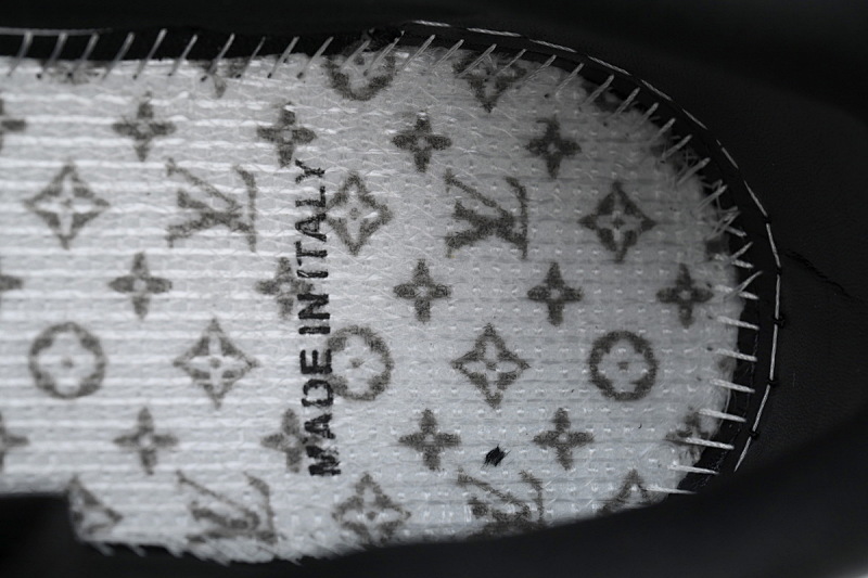 【EA0ET】黑银钻 路易威登 LV钻面休闲板鞋 LOUIS VUITTON Trainer