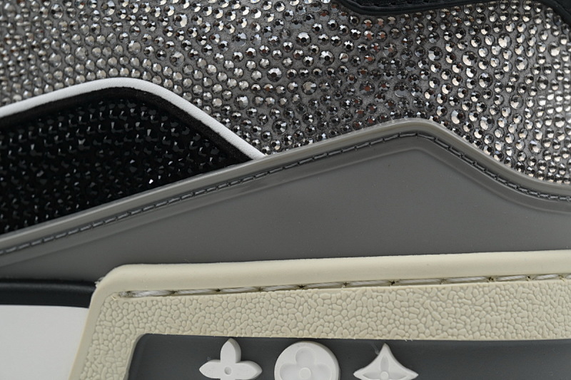 【EA0ET】灰黑钻 路易威登 LV钻面休闲板鞋 LOUIS VUITTON Trainer