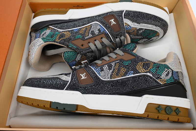 yupoo_288104_4b78e712.jpg 【EA0ET】卡其迷彩钻 路易威登 LV钻面休闲板鞋 LOUIS VUITTON Trainer
