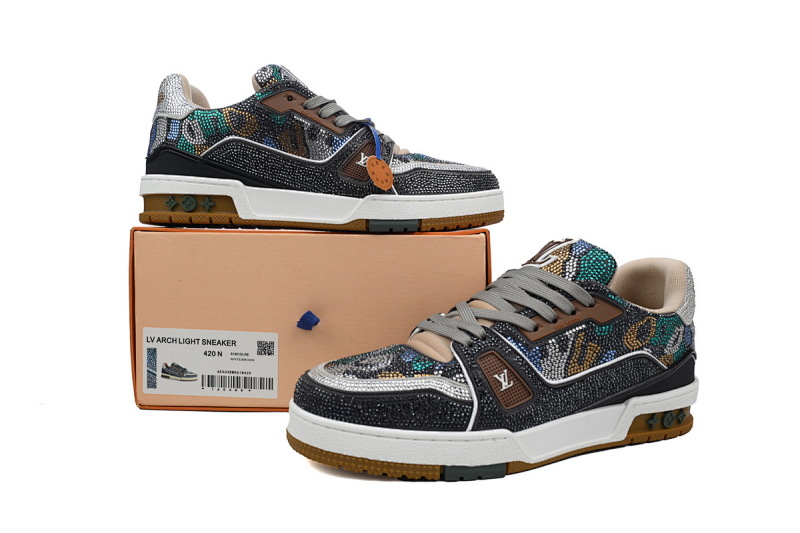 yupoo_288104_cd6bf4b1.jpg 【EA0ET】卡其迷彩钻 路易威登 LV钻面休闲板鞋 LOUIS VUITTON Trainer
