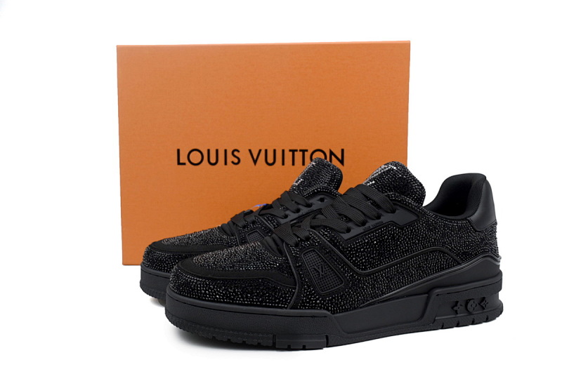 yupoo_288379_5ac42a85.jpg 【EA0ET】全黑钻 路易威登 LV钻面休闲板鞋 LOUIS VUITTON Trainer
