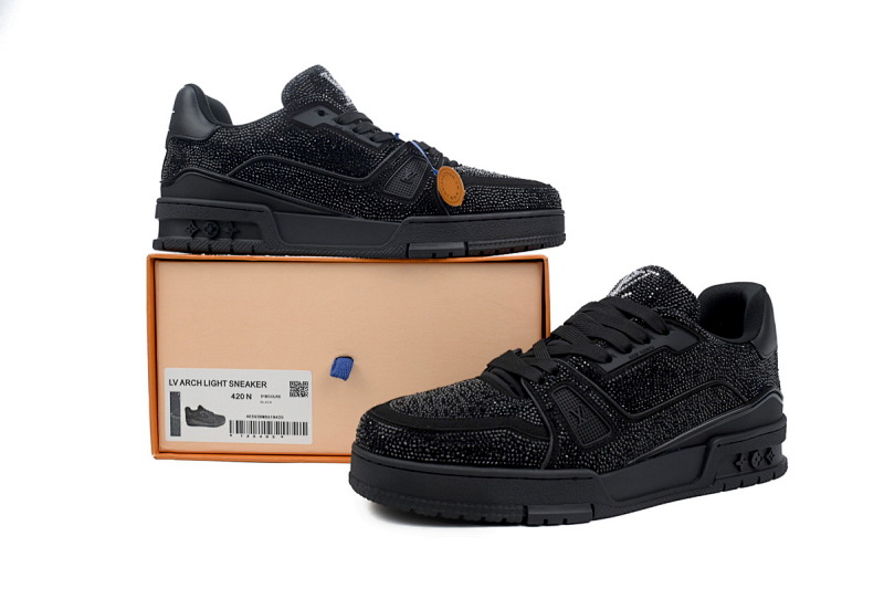 yupoo_288379_93c9df6d.jpg 【EA0ET】全黑钻 路易威登 LV钻面休闲板鞋 LOUIS VUITTON Trainer