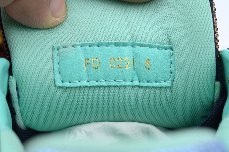 【EA0ET】蓝色迷彩钻 路易威登 LV钻面休闲板鞋 LOUIS VUITTON Trainer