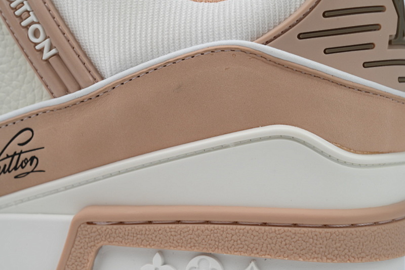 【EA0ET】圆头粉色 路易威登 LV休闲板鞋 LOUIS VUITTON Trainer