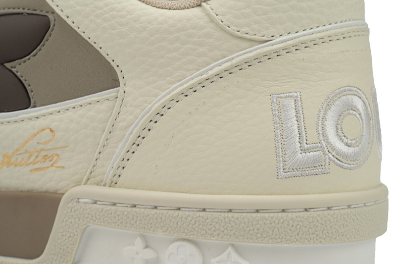 【EA0ET】圆头魔术杏色 路易威登 LV休闲板鞋 LOUIS VUITTON Trainer